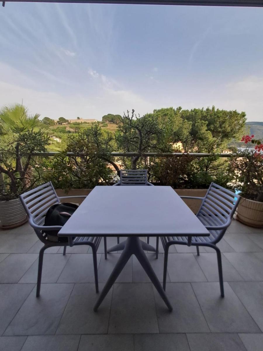 Appartamenti Residence Il Porto 13 E 16 Porto Azzurro Eksteriør bilde